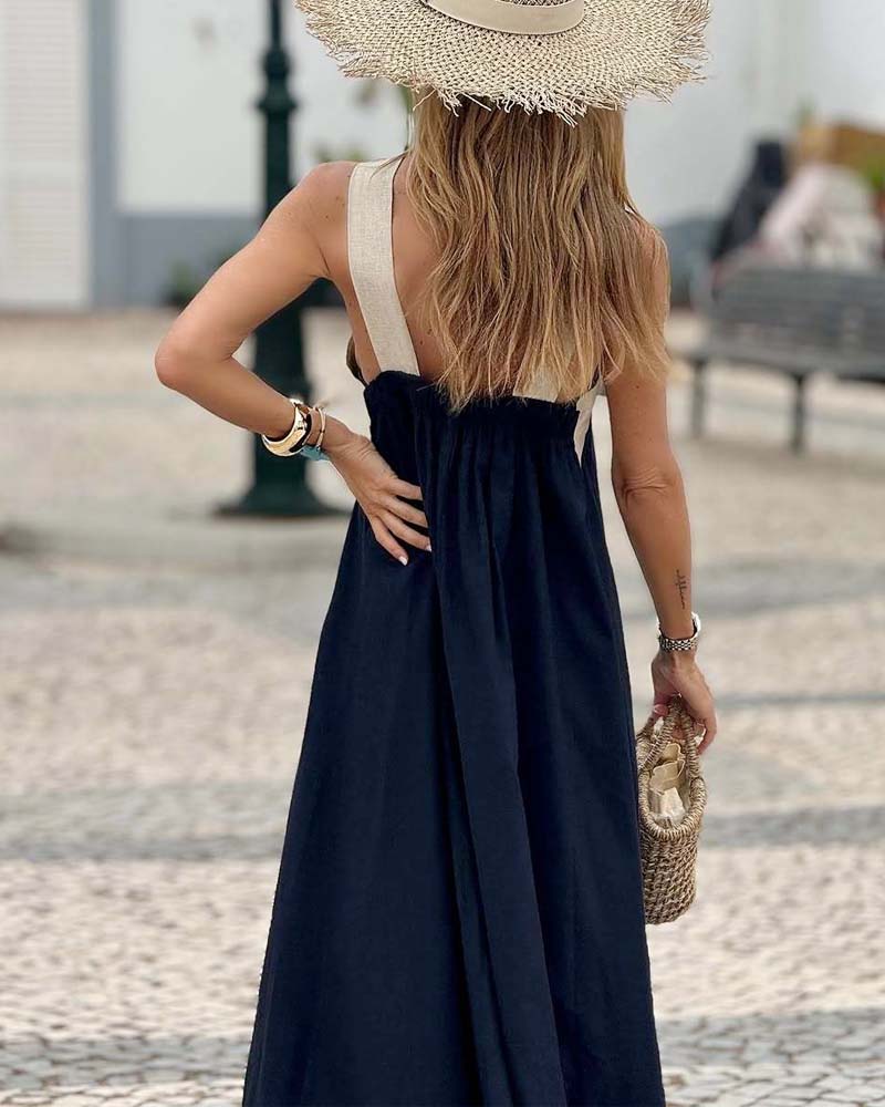 Sienna | Elegant Backless Dress with a Trendy Crossover Neck