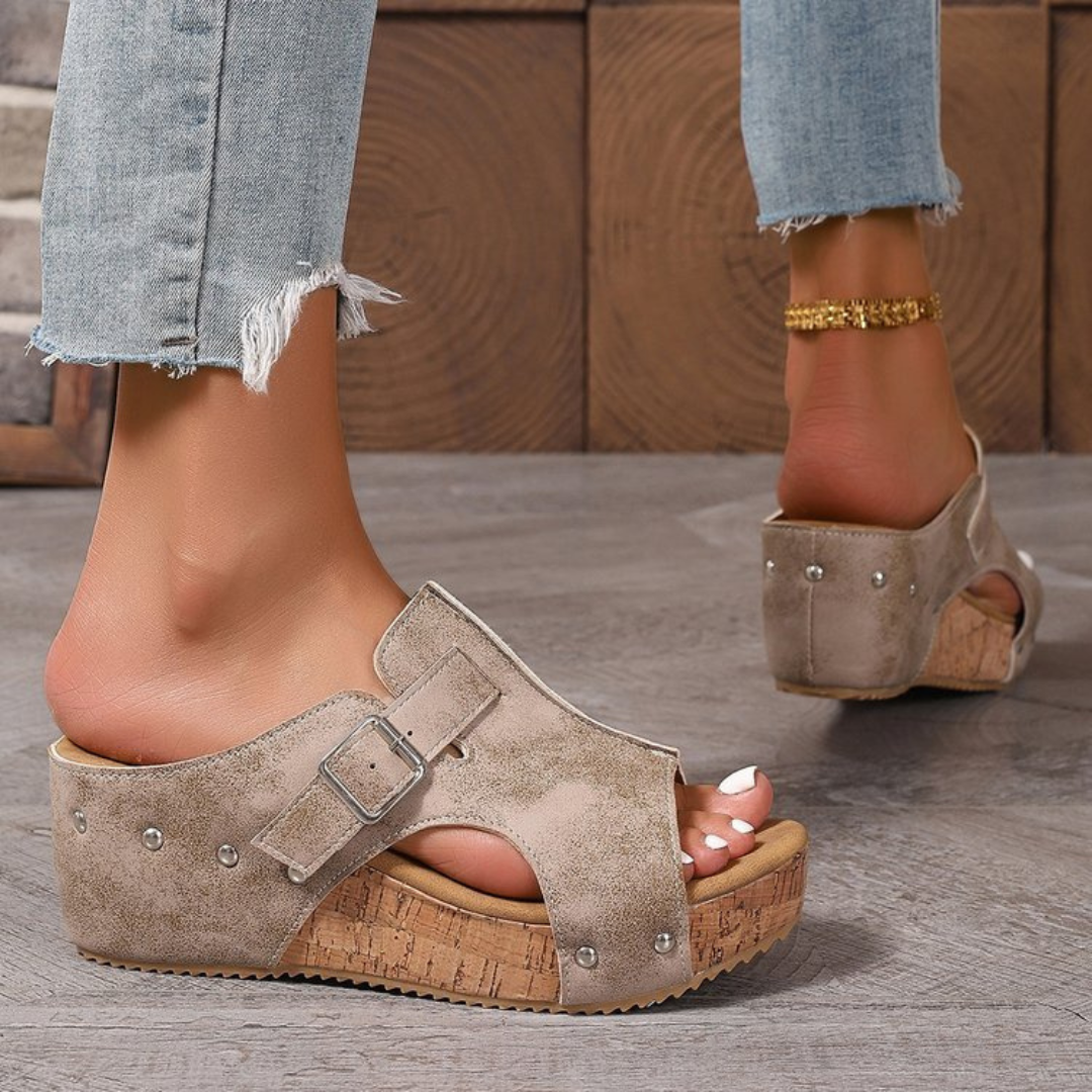 Tansy™ Luxe Arch Sandals