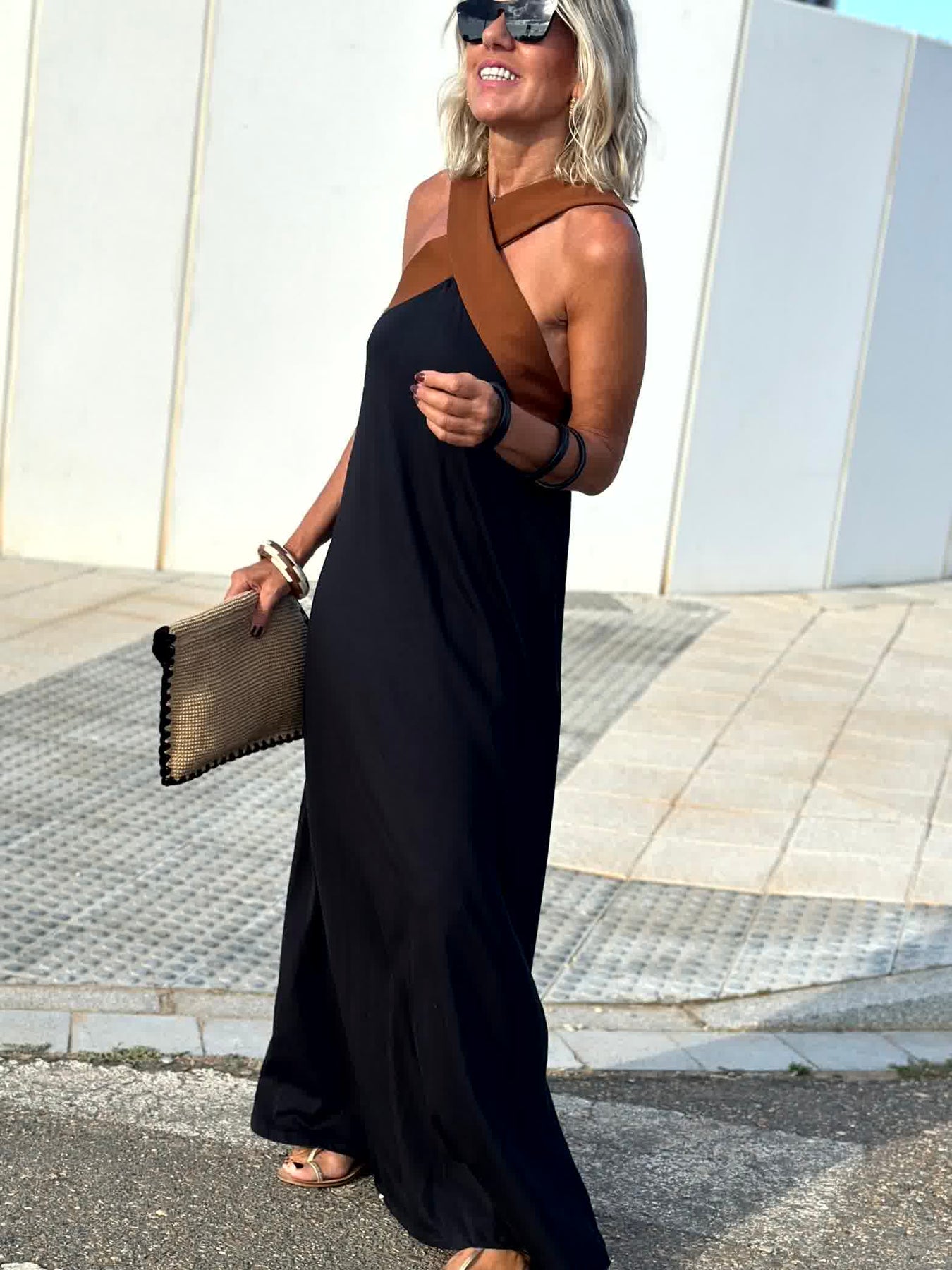 Sienna | Elegant Backless Dress with a Trendy Crossover Neck