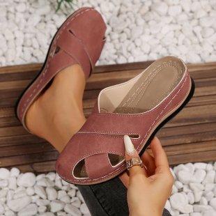 Henrietta™ Soft Comfort Slide Sandals