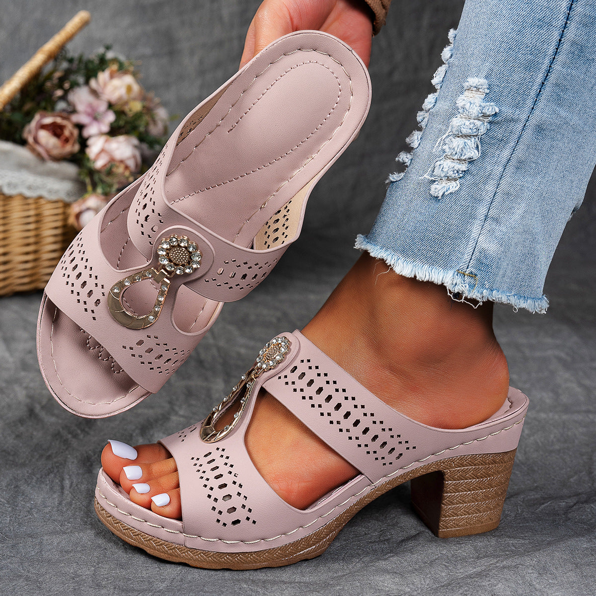 Sibley™ Sparkly Comfort Sandals