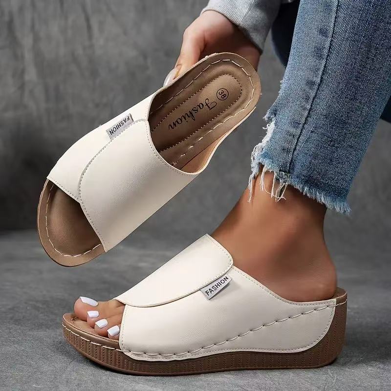Betsy™ CloudStep Comfort Slides