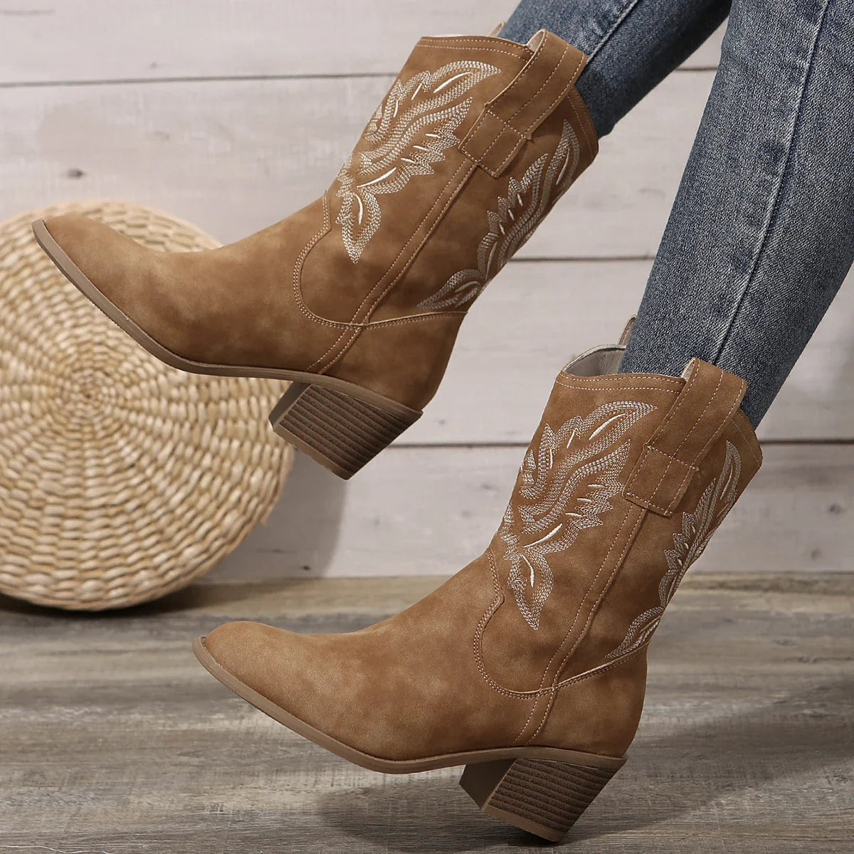 Liliana™ Western Cowboy Boots