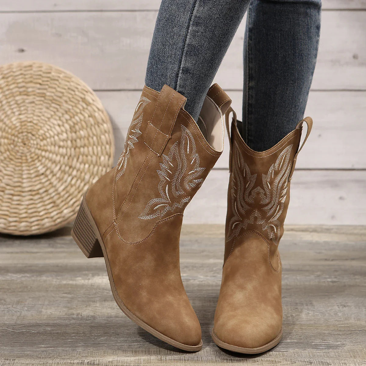Liliana™ Western Cowboy Boots