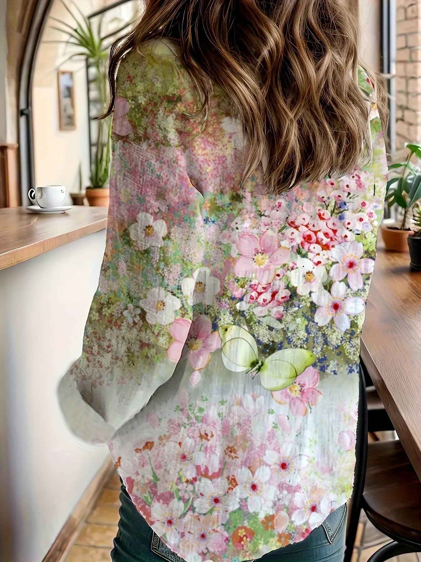 Liora – Floral Print Lightweight Shirt